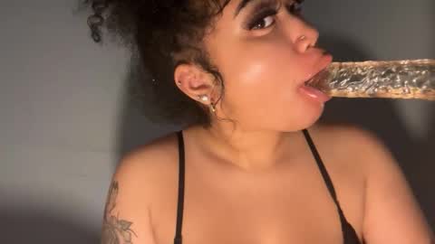 dayqueen1 online show from 12/03/25, 01:20