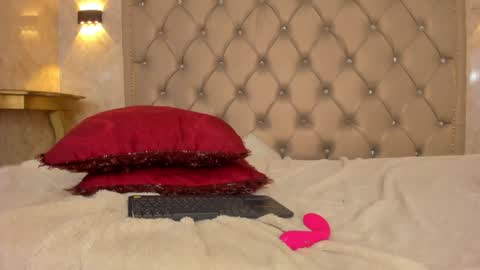 DAYRA ANGELS online show from 01/04/25, 02:56