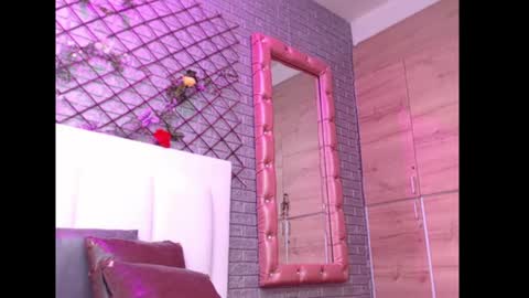 Snapshot of dayse_martinez chatting on 01/18/25, 03:16 Dayse online show from 01/18/25, 03:16