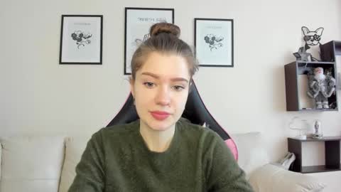 dazdrasmigdasue online show from 01/11/25, 08:22