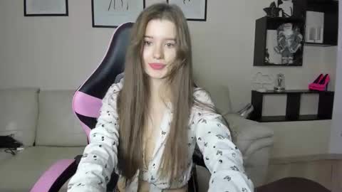 dazdrasmigdasue online show from 01/19/25, 05:49