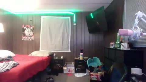 DazedConfession online show from 12/22/25, 05:48