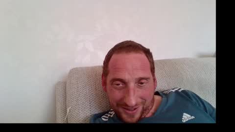 Snapshot of dazza2574 chatting on 10/25/25, 02:56 dazza2574 online show from 10/25/25, 02:56