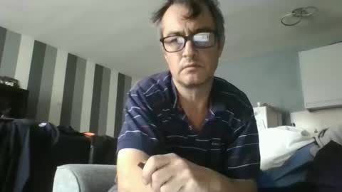 Snapshot of dazzill chatting on 10/16/25, 10:27 Dazzill online show from 10/16/25, 10:27