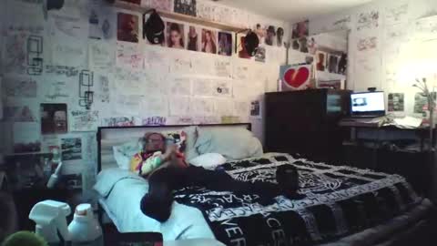 dbeamon92 online show from 02/16/26, 08:49