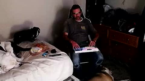 dbfroge online show from 11/25/25, 08:58