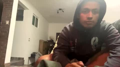 Snapshot of dboyyyyyyyyyy chatting on 12/23/25, 06:22 dboyyyyyyyyyy online show from 12/23/25, 06:22