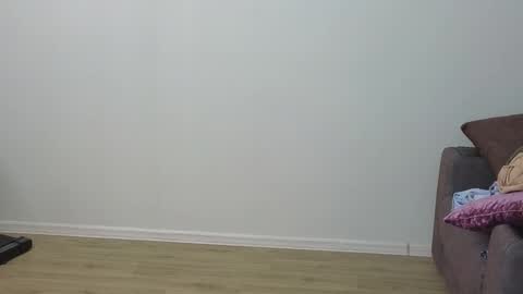 Snapshot of dckmrduck chatting on 09/17/25, 02:30 dckmrduck online show from 09/17/25, 02:30