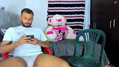 dcollins_ online show from 02/11/26, 05:34