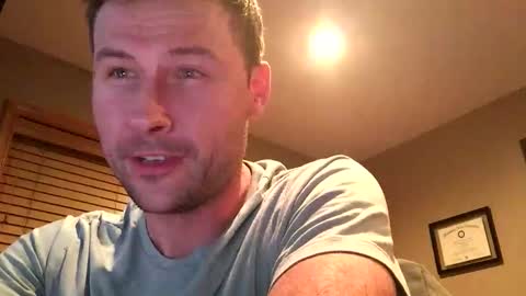 Snapshot of dconstruction chatting on 10/25/25, 04:20 dconstruction online show from 10/25/25, 04:20