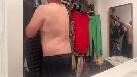 ddaddy32410 online show from 07/26/26, 07:59