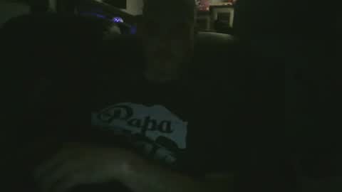 Snapshot of ddboobman chatting on 12/22/25, 09:06 want girl to play with me online show from 12/22/25, 09:06