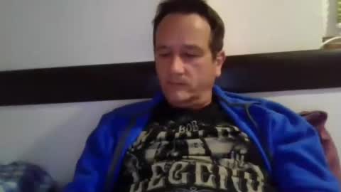 Play with me while I watch you german handsome squirtlover love small girls small tits big clit cut c2c shaved online show from 01/01/25, 07:43