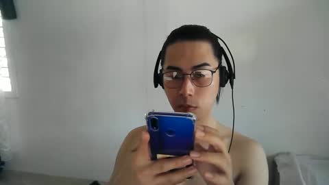 Snapshot of ddemorito10 chatting on 02/17/25, 12:54 Targanyen13 online show from 02/17/25, 12:54
