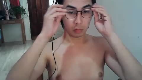 Snapshot of ddemorito10 chatting on 02/25/25, 02:25 Targanyen13 online show from 02/25/25, 02:25