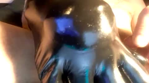 Snapshot of ddick0303 chatting on 11/22/25, 04:44 ddick0303 online show from 11/22/25, 04:44