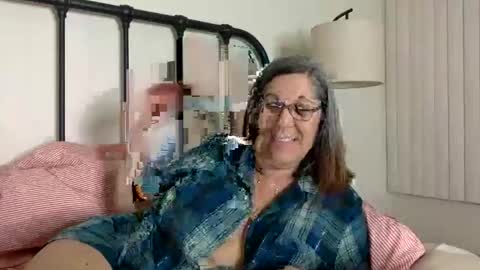 DDMolly online show from 04/18/26, 03:32