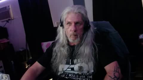 deaconoddeye online show from 12/17/25, 08:15