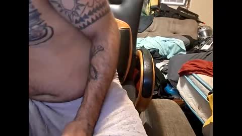 Snapshot of deadbirdink8o8 chatting on 01/13/26, 10:31 deadbirdink8o8 online show from 01/13/26, 10:31