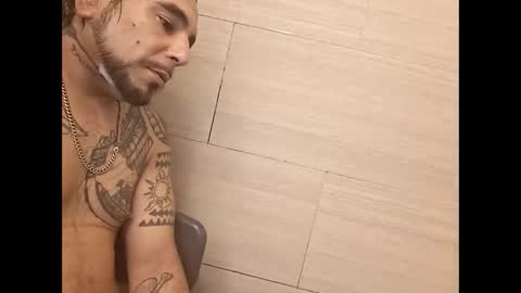 Snapshot of deadbirdink8o8 chatting on 02/01/26, 11:53 deadbirdink8o8 online show from 02/01/26, 11:53