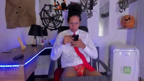 Snapshot of deamon_devil chatting on 10/27/25, 06:56 deamon_devil online show from 10/27/25, 06:56