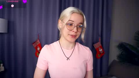 Charlie 18yo online show from 12/20/25, 05:14