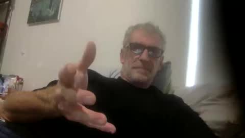 deanofflove221000 online show from 11/25/25, 04:34