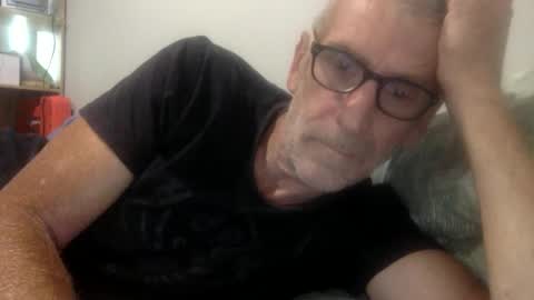 deanofflove221000 online show from 12/05/25, 12:52