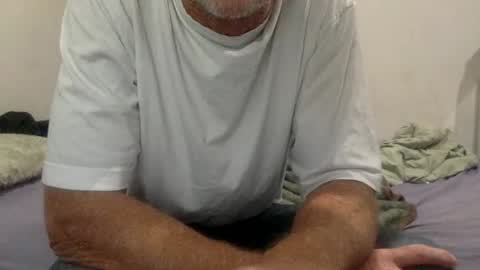 deanofflove221000 online show from 04/16/26, 02:23