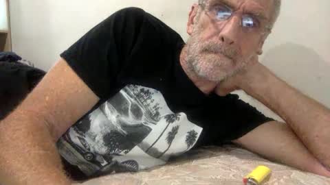 deanofflove221000 online show from 04/21/26, 03:13