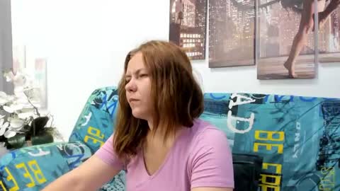 Snapshot of dear_hollyy chatting on 06/30/26, 01:06 Holly online show from 06/30/26, 01:06