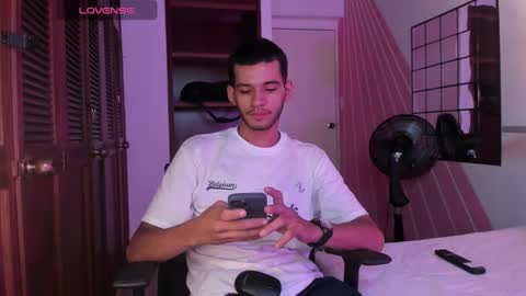 dear_lover1 online show from 12/05/25, 11:30