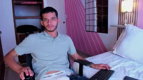 dear_lover1 online show from 12/15/25, 02:54