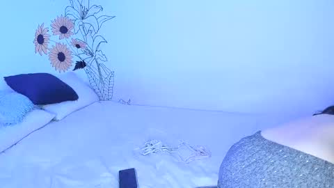 Snapshot of dear_venus chatting on 01/13/25, 12:19 venus adam online show from 01/13/25, 12:19