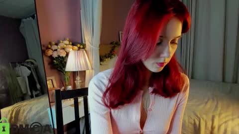 Snapshot of dearly_emily chatting on 11/27/25, 05:26 Emily GMT2 Mon 10 AM - 4 PM Wed 10 AM - 4 PM Thu 10 AM - 4 PM Fri 10 AM - 4 PM Sat 10 AM - 4 PM online show from 11/27/25, 05:26