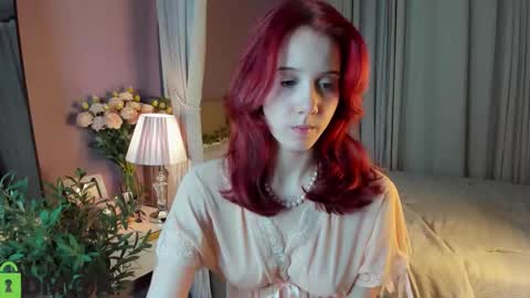 Snapshot of dearly_emily chatting on 11/30/25, 05:17 Emily GMT2 Mon 10 AM - 4 PM Wed 10 AM - 4 PM Thu 10 AM - 4 PM Fri 10 AM - 4 PM Sat 10 AM - 4 PM online show from 11/30/25, 05:17