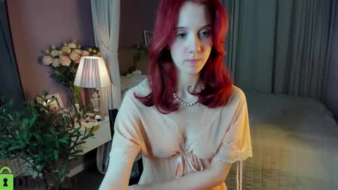 Snapshot of dearly_emily chatting on 12/01/25, 05:18 Emily GMT2 Mon 10 AM - 4 PM Wed 10 AM - 4 PM Thu 10 AM - 4 PM Fri 10 AM - 4 PM Sat 10 AM - 4 PM online show from 12/01/25, 05:18