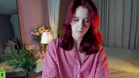 Snapshot of dearly_emily chatting on 12/18/25, 05:30 Emily GMT2 Mon 10 AM - 4 PM Wed 10 AM - 4 PM Thu 10 AM - 4 PM Fri 10 AM - 4 PM Sat 10 AM - 4 PM online show from 12/18/25, 05:30