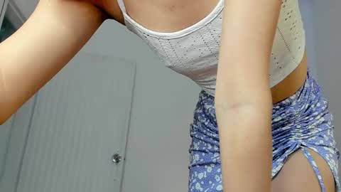 dearmilu28 online show from 02/12/25, 04:11