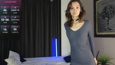 Snapshot of debihenks chatting on 09/25/25, 05:16 Eva online show from 09/25/25, 05:16