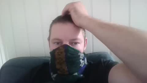 Snapshot of debno001 chatting on 11/09/25, 04:38 Daniel Brocks online show from 11/09/25, 04:38