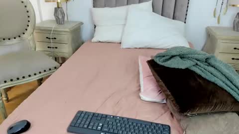 Debora online show from 03/09/25, 02:32