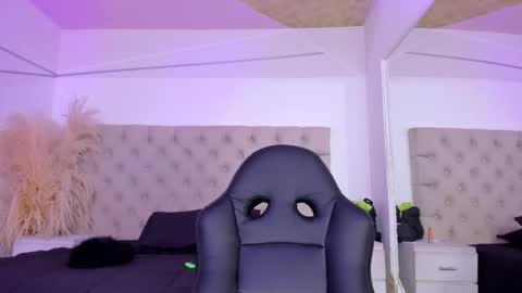 Snapshot of deboracopper chatting on 02/27/26, 10:54 DeboraCooper online show from 02/27/26, 10:54