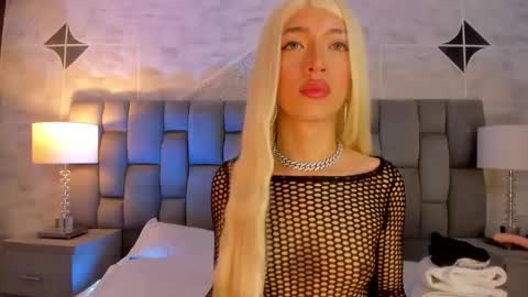 Snapshot of deboracopper chatting on 03/19/26, 11:53 DeboraCooper online show from 03/19/26, 11:53