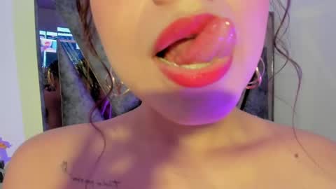 Snapshot of deborah_collins1 chatting on 02/28/25, 05:59 deborah_collins1 online show from 02/28/25, 05:59