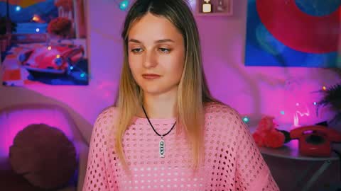 Snapshot of deboralarson chatting on 12/16/24, 02:57 Debora online show from 12/16/24, 02:57