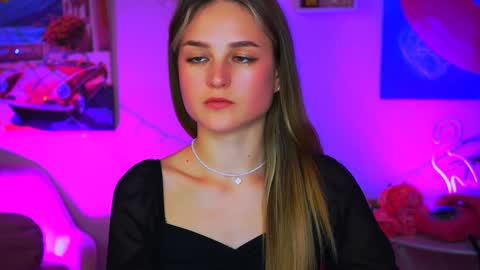 Snapshot of deboralarson chatting on 01/22/25, 08:29 Debora online show from 01/22/25, 08:29