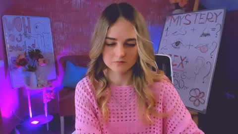 Snapshot of deboralarson chatting on 02/21/25, 08:18 Debora online show from 02/21/25, 08:18