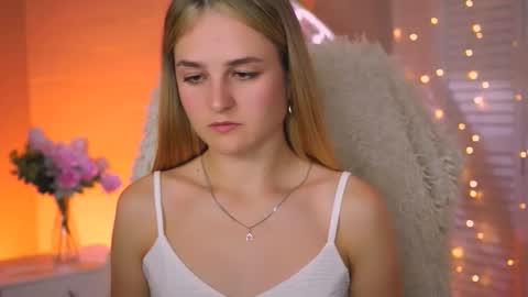 Snapshot of deboralarson chatting on 09/21/25, 06:48 Debora online show from 09/21/25, 06:48