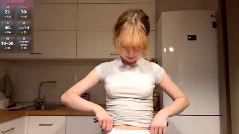 Hello My name is Sarah im new model here and little but shy. online show from 02/24/26, 05:11